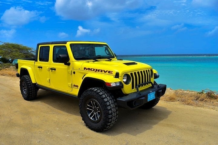 Jeep Gladiator offered by Aruba Adventure