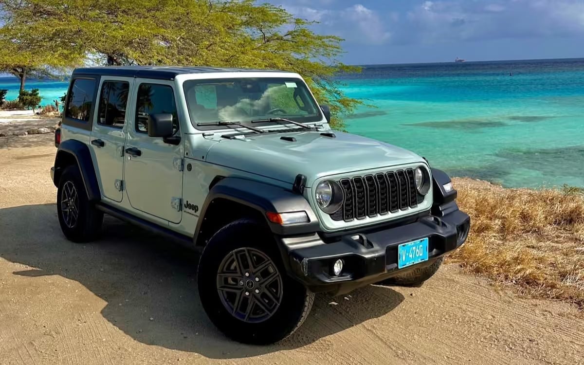 Jeep offered by Aruba Adventure